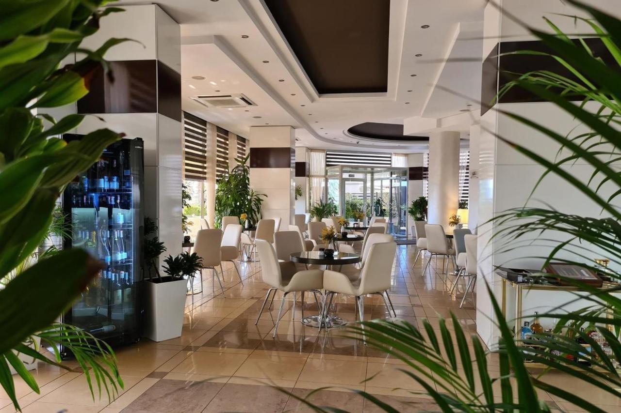Hotel Arvi 4*