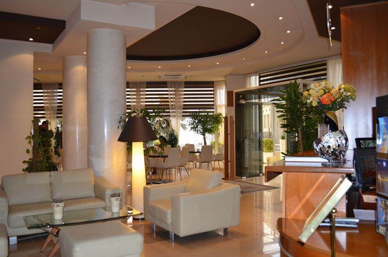 Arvi Hotel