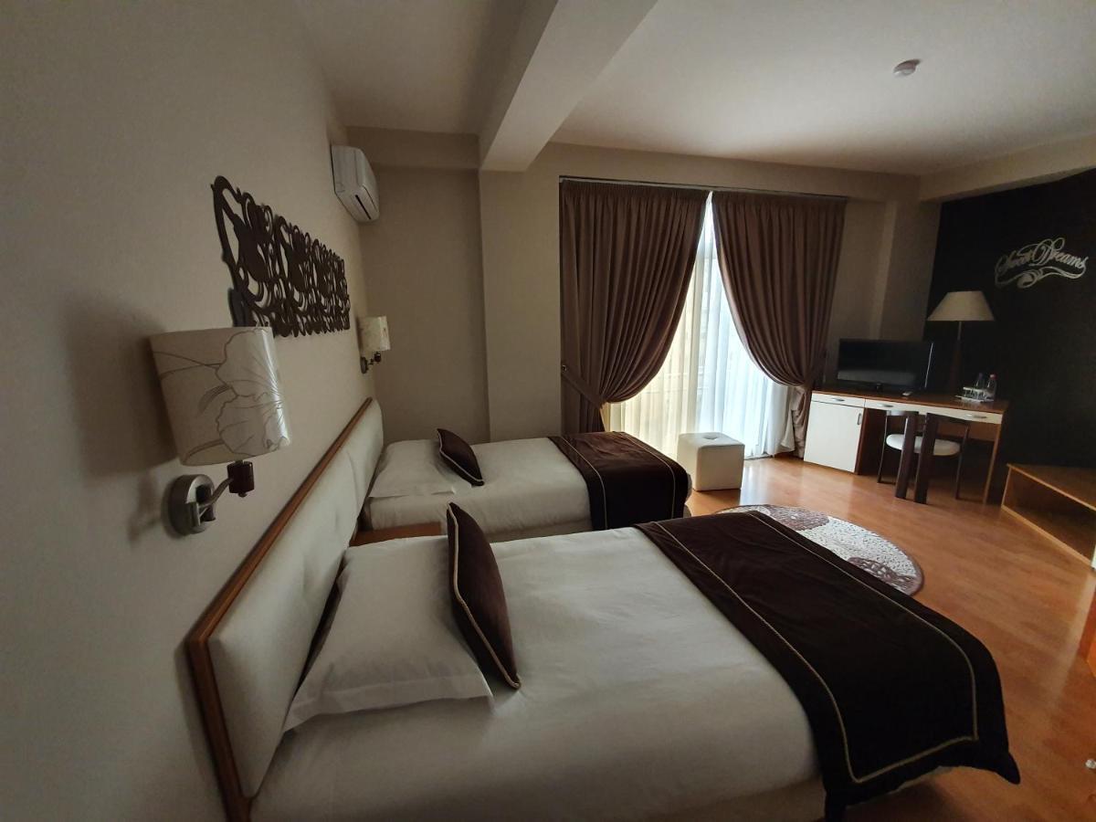 Arvi Hotel Durrës